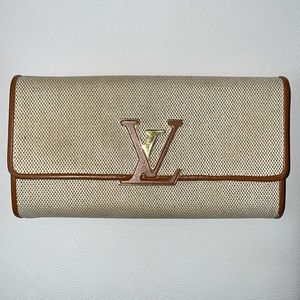 Authentic Louis Vuitton capucines preowned